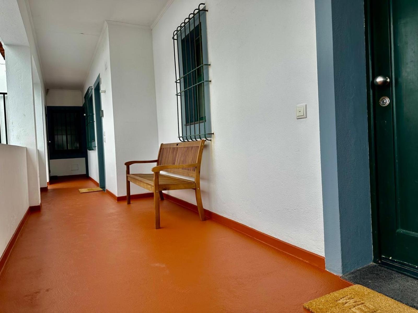 Azores Pedra Apartments - T0 E T1 ปอนตาเดลกาดา ภายนอก รูปภาพ