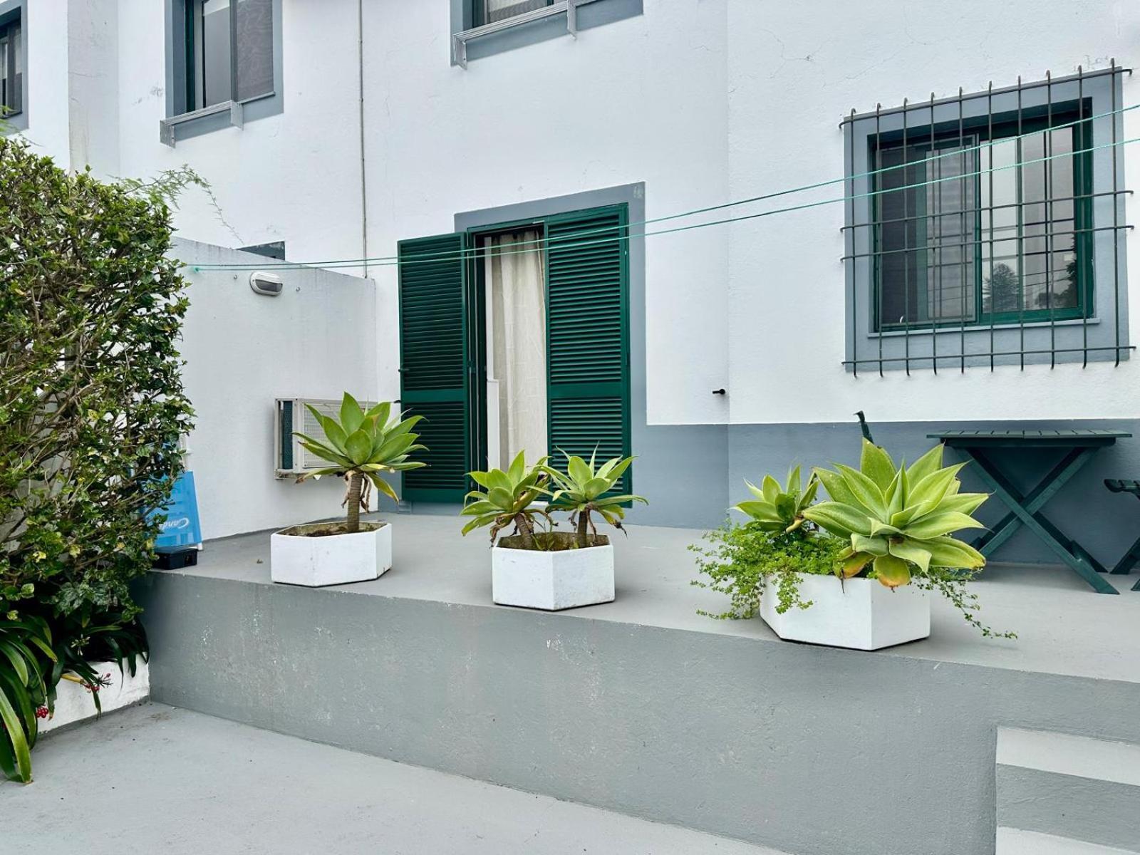 Azores Pedra Apartments - T0 E T1 ปอนตาเดลกาดา ภายนอก รูปภาพ